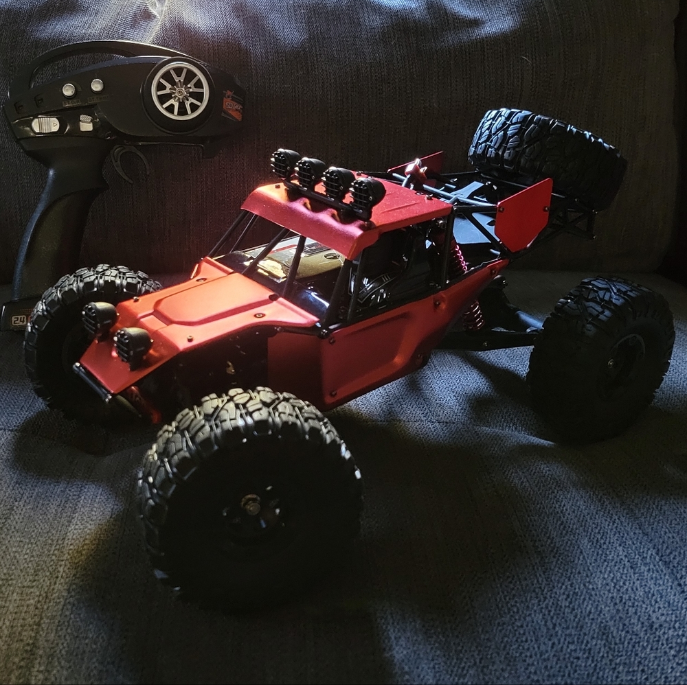 Feiyue Fy03 1/12th scale 4×4 RC Desert Buggy